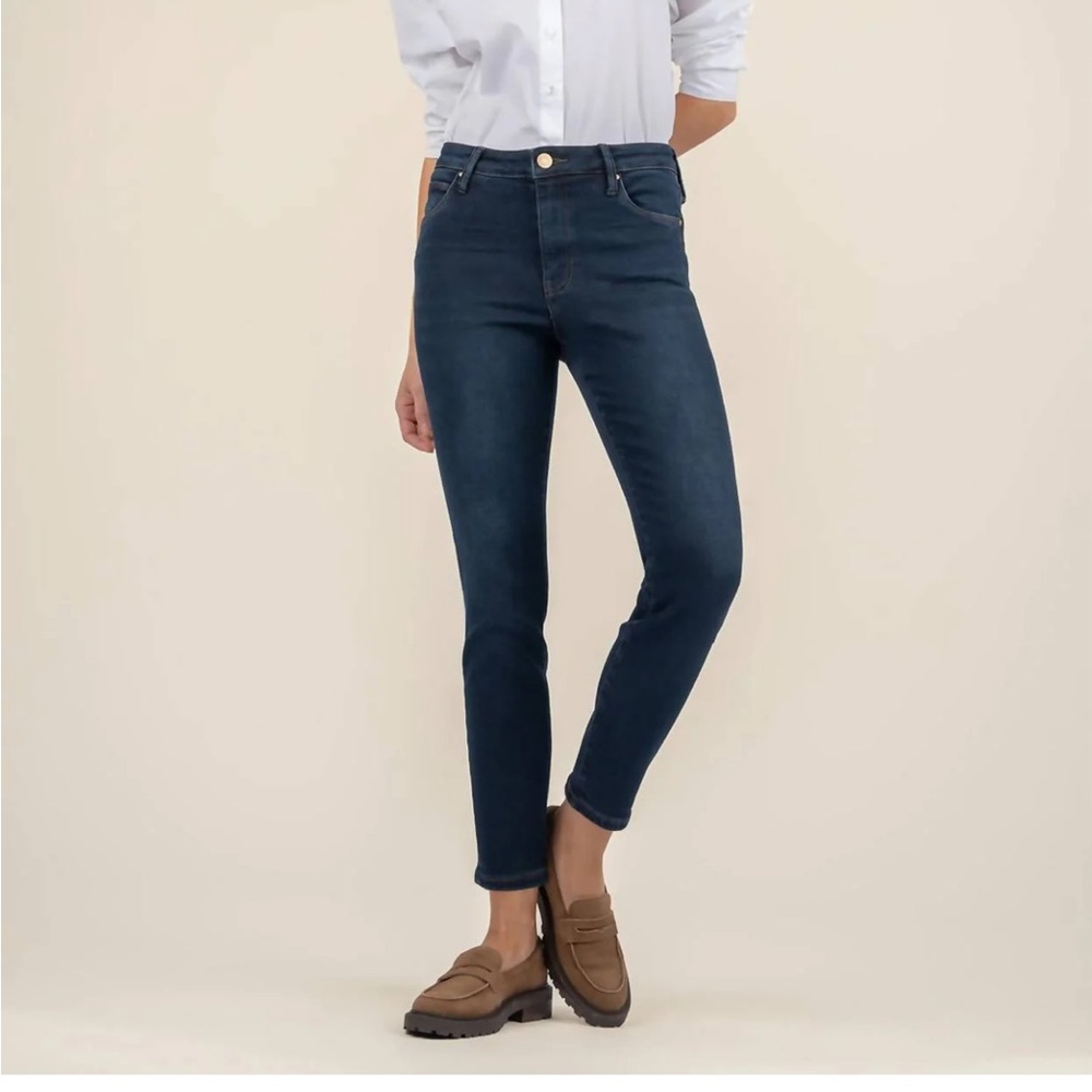 Kut from the Kloth Charlize Cigarette leg jeans